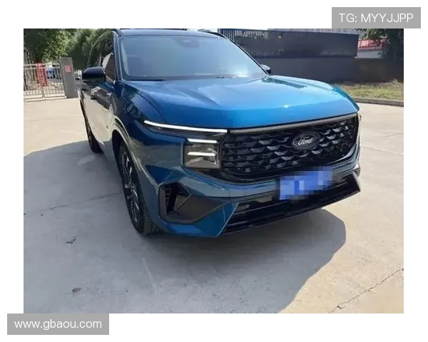 2.0T混动+308马力，提速5.45秒，油耗4L级，这款B级轿车真有实力